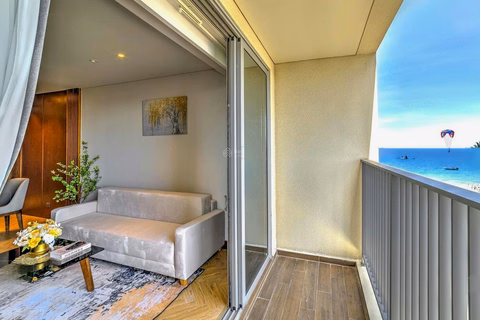 I need to rent a 5* 1 bedroom apartment in Da Nang Wyndham with sea view 68 m2 for 30 million/month. Contact 0766 827 ***