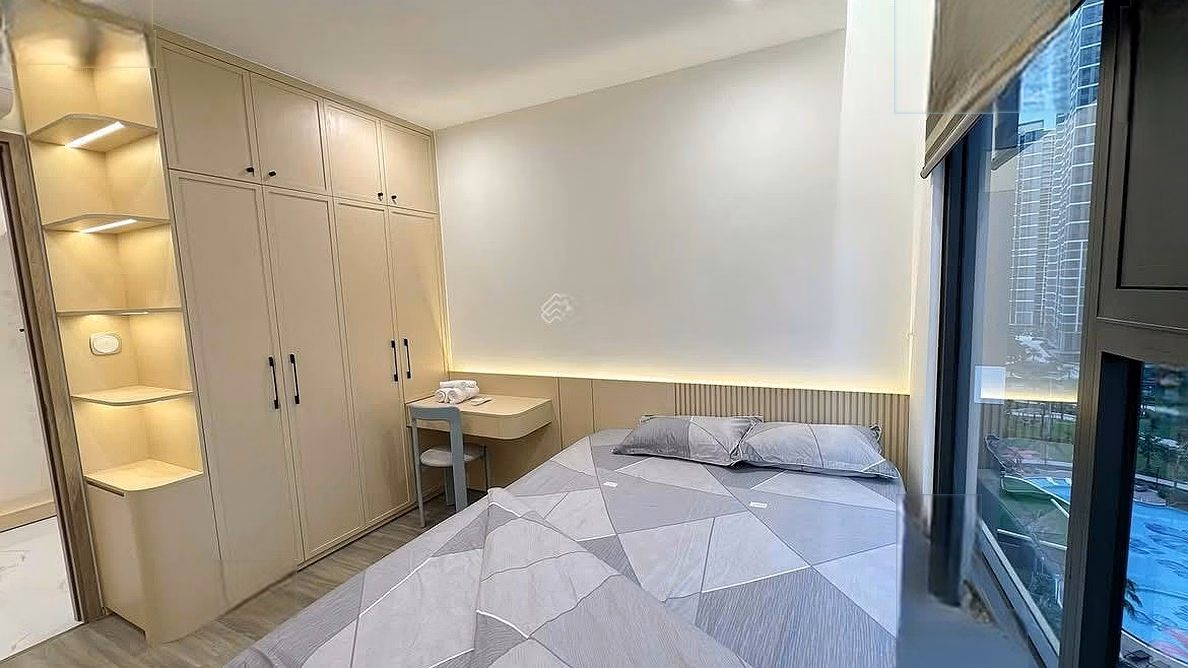 Apartment for sale with 2 bedrooms, 2 bathrooms, 55m2, good price, capital investment only 150 million