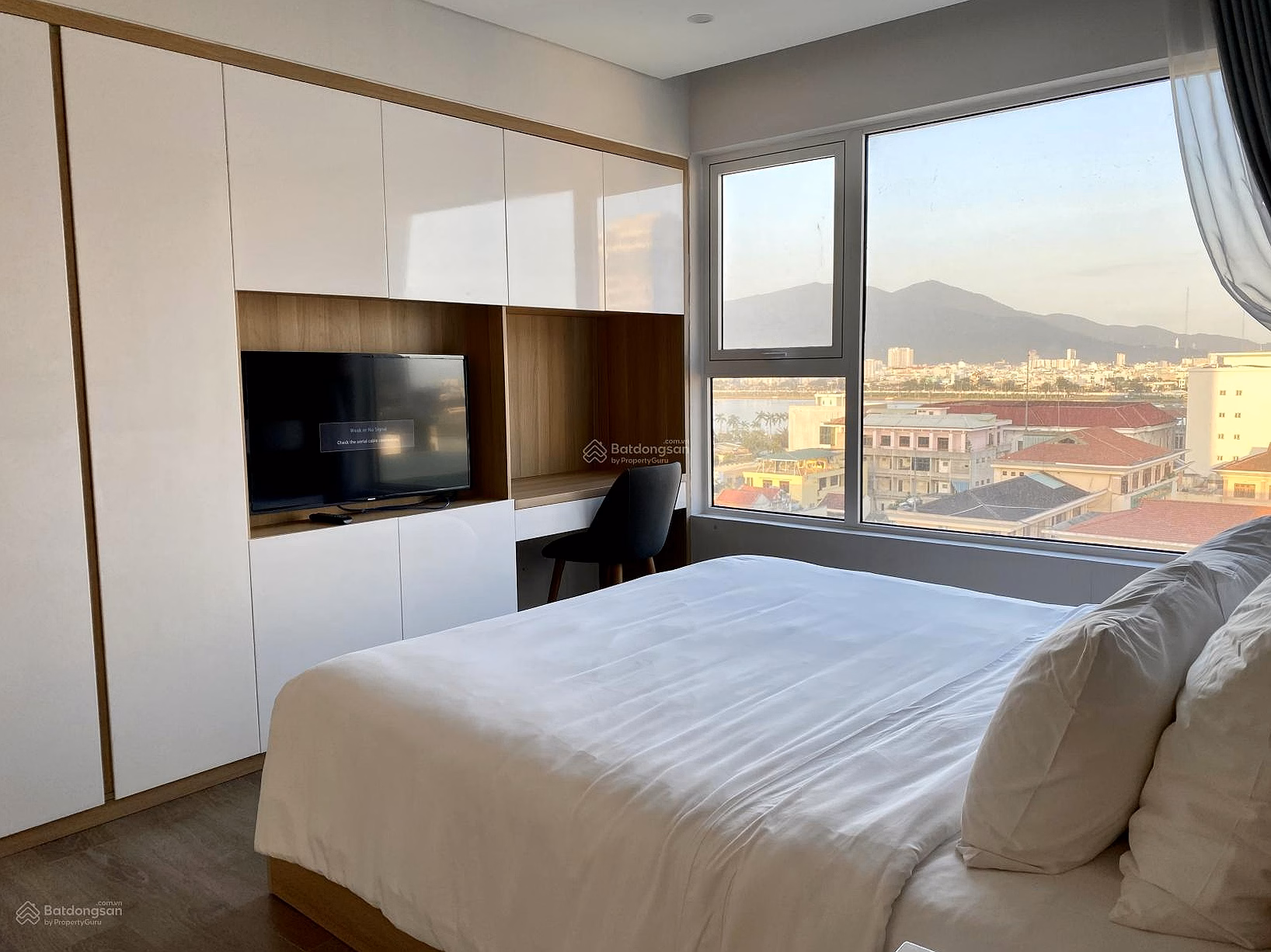 Renting Fhome Zen corner 2 bedrooms for only 17 million VND/month