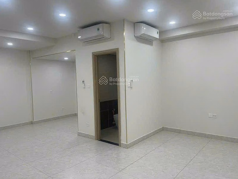 Owner willing to sell 1 bedroom apartment 51m2 4.9ty basic furniture - high floor - cool view (Good Price)