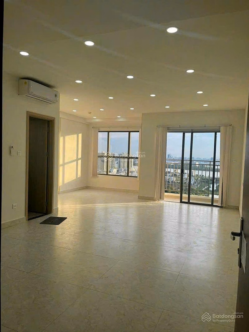 Owner willing to sell 1 bedroom apartment 51m2 4.9ty basic furniture - high floor - cool view (Good Price)