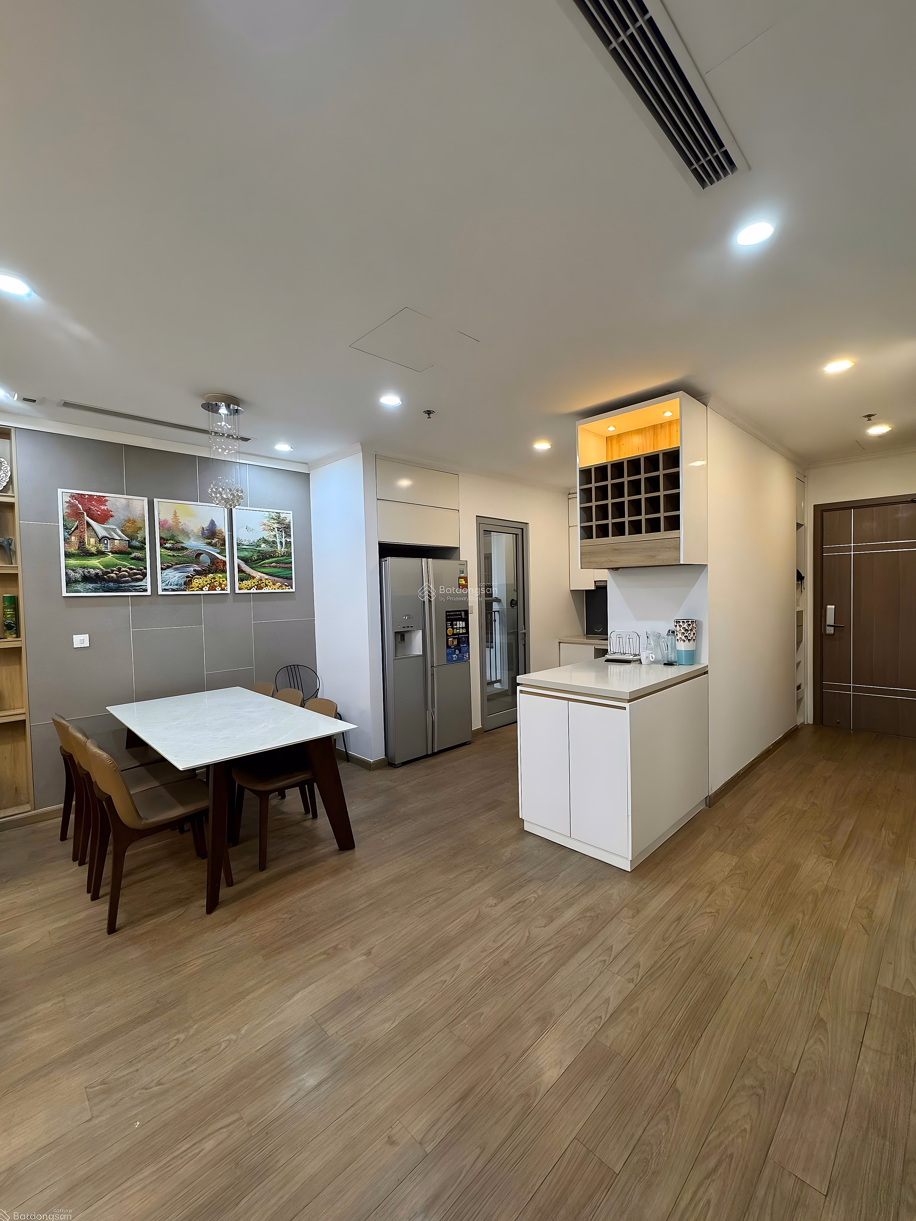 (New) Urgent sale of apartment 3N 2VS, 106m2, price 9.X billion, BC Southeast fully furnished, Vinhomes Gardenia project