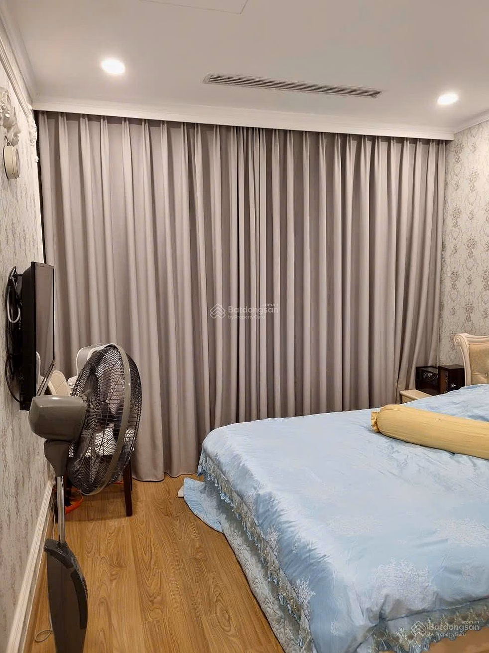 (New) Owner needs to sell 2N2VS apartment, current best price, 81m2, full area Vinhomes Gardenia project!