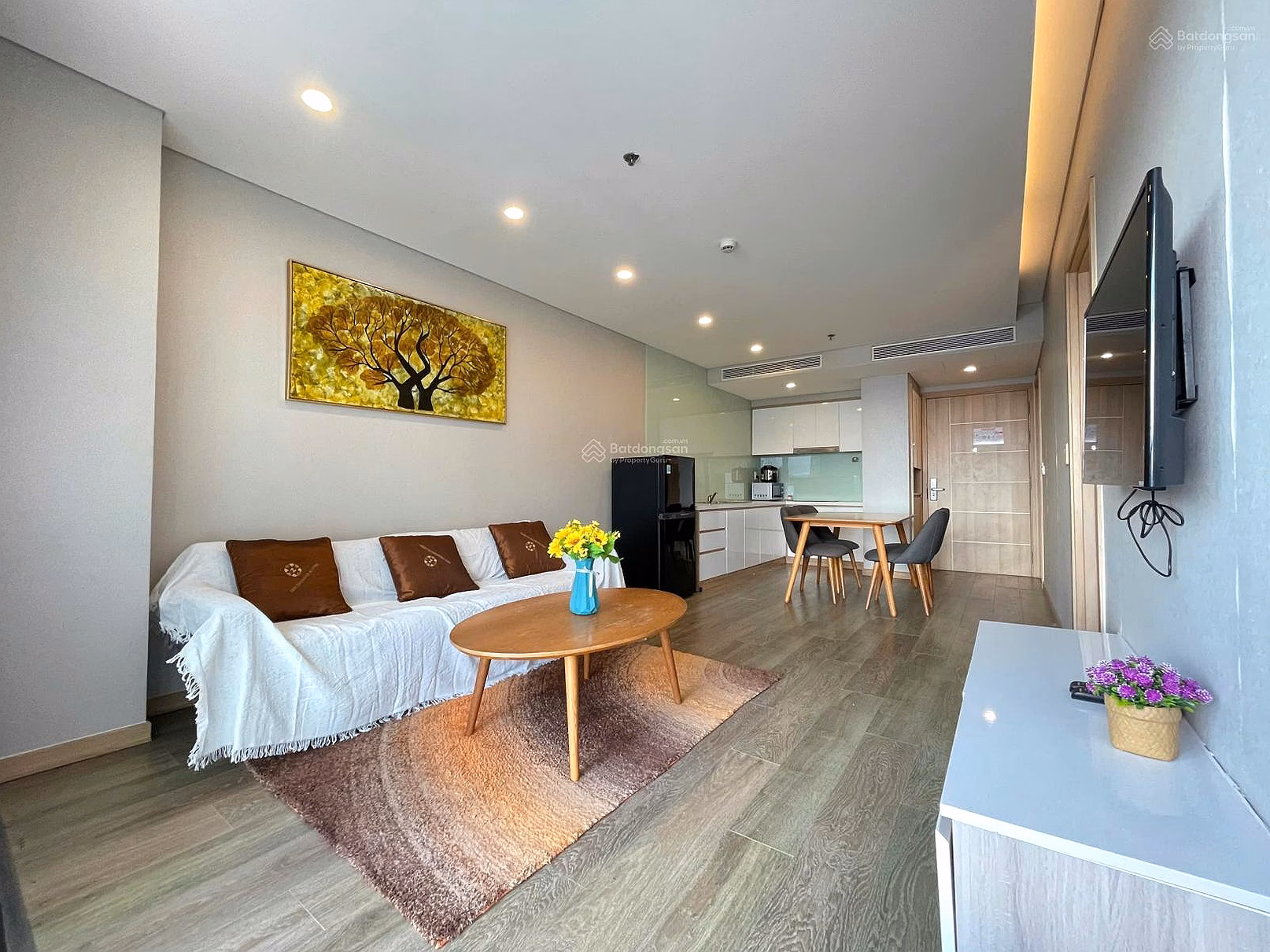 Renting a corner apartment of Fhome Zen for 16 million VND/month at a super bargain price