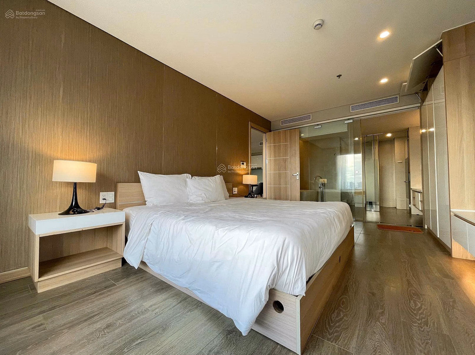 Renting a corner apartment of Fhome Zen for 16 million VND/month at a super bargain price