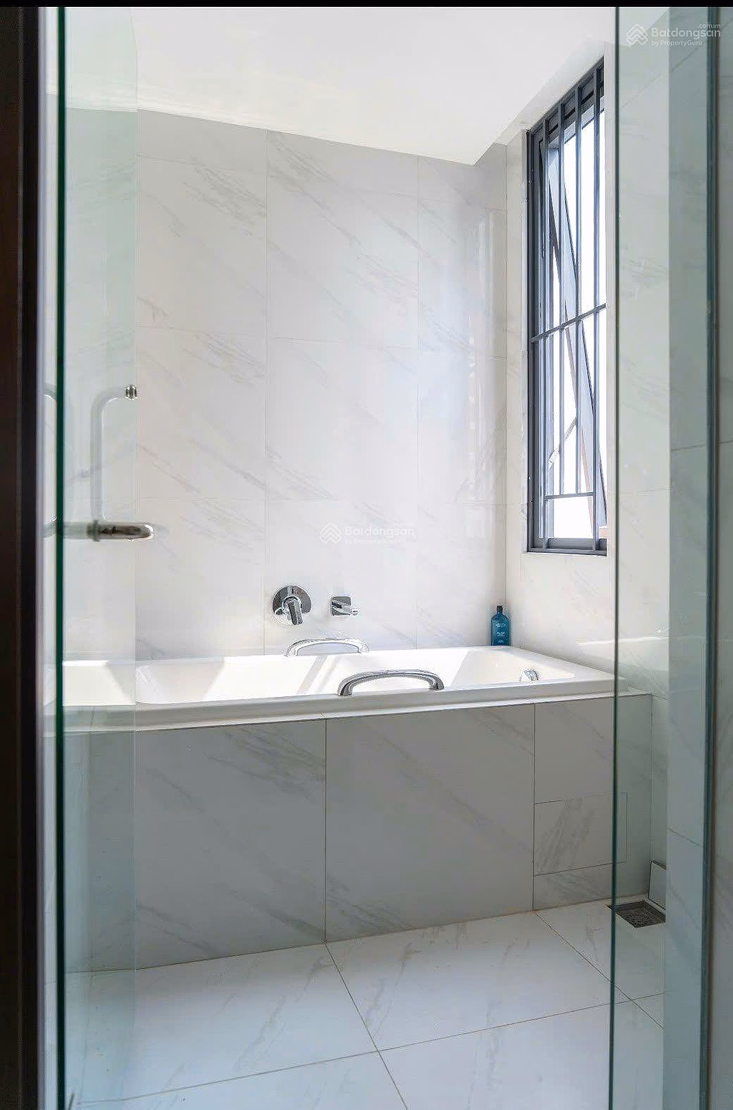 Private elevator apartment in Q2 Thao Dien, high rent
