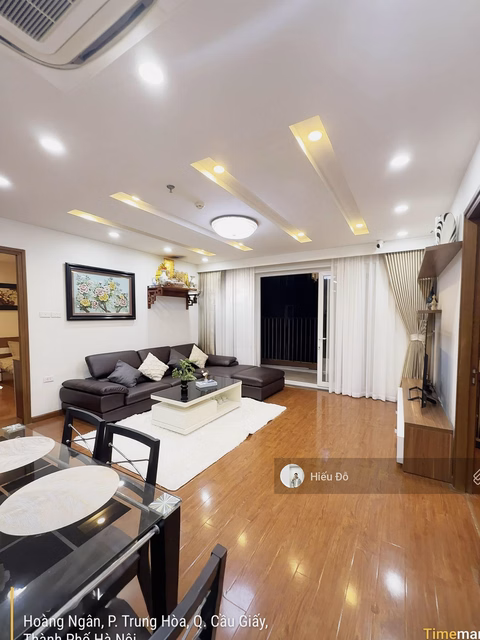N04 Udic Complex for rent 130m2, 3 bedrooms, 2 bathrooms fully furnished. Price is only 20 million/month. There is always a car slot when entering