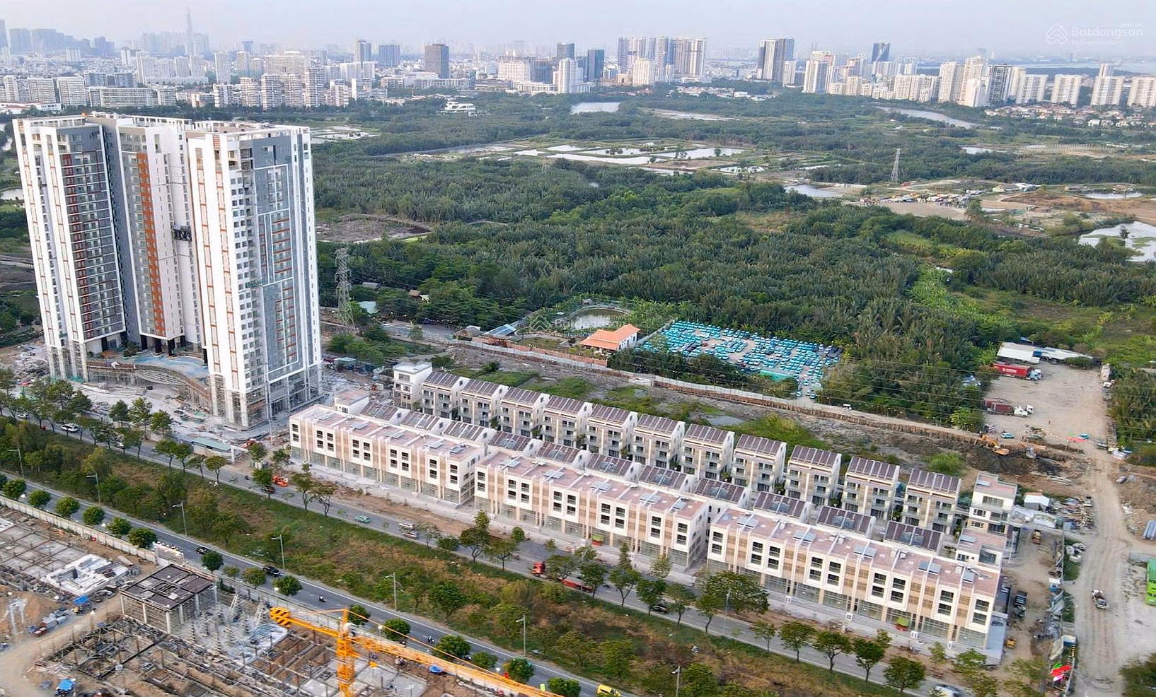 Selling Essensia Sky apartment, Nguyen Huu Tho, 5.45 billion VND, 74m2, 2 bedrooms + 2 bathrooms/baths