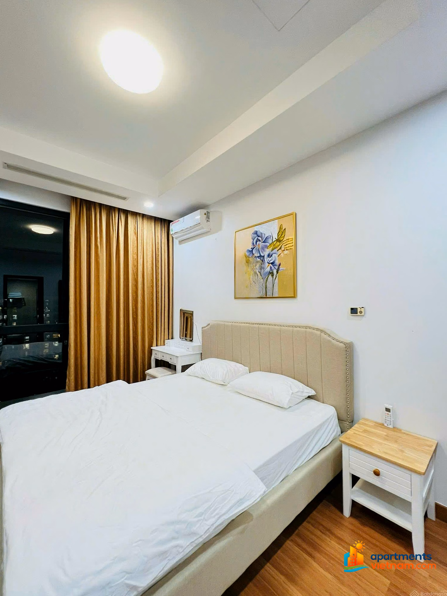 2 bedroom apartment for rent 16 million/month Royal City, beautiful interior, newly completed***