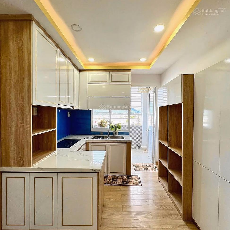 MT Pham Van Dong corner apartment 50m2/2 bedrooms given to NT, 2 billion 250 SHR, 70% loan, ready to live. 0794 818 ***