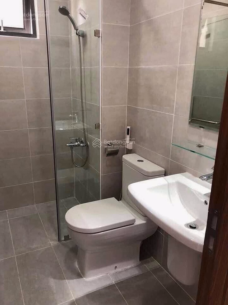 The owner sells the HLPA apartment with ready books, full furniture, loan support, price 3.97 billion. Contact Long 0901 535 ***