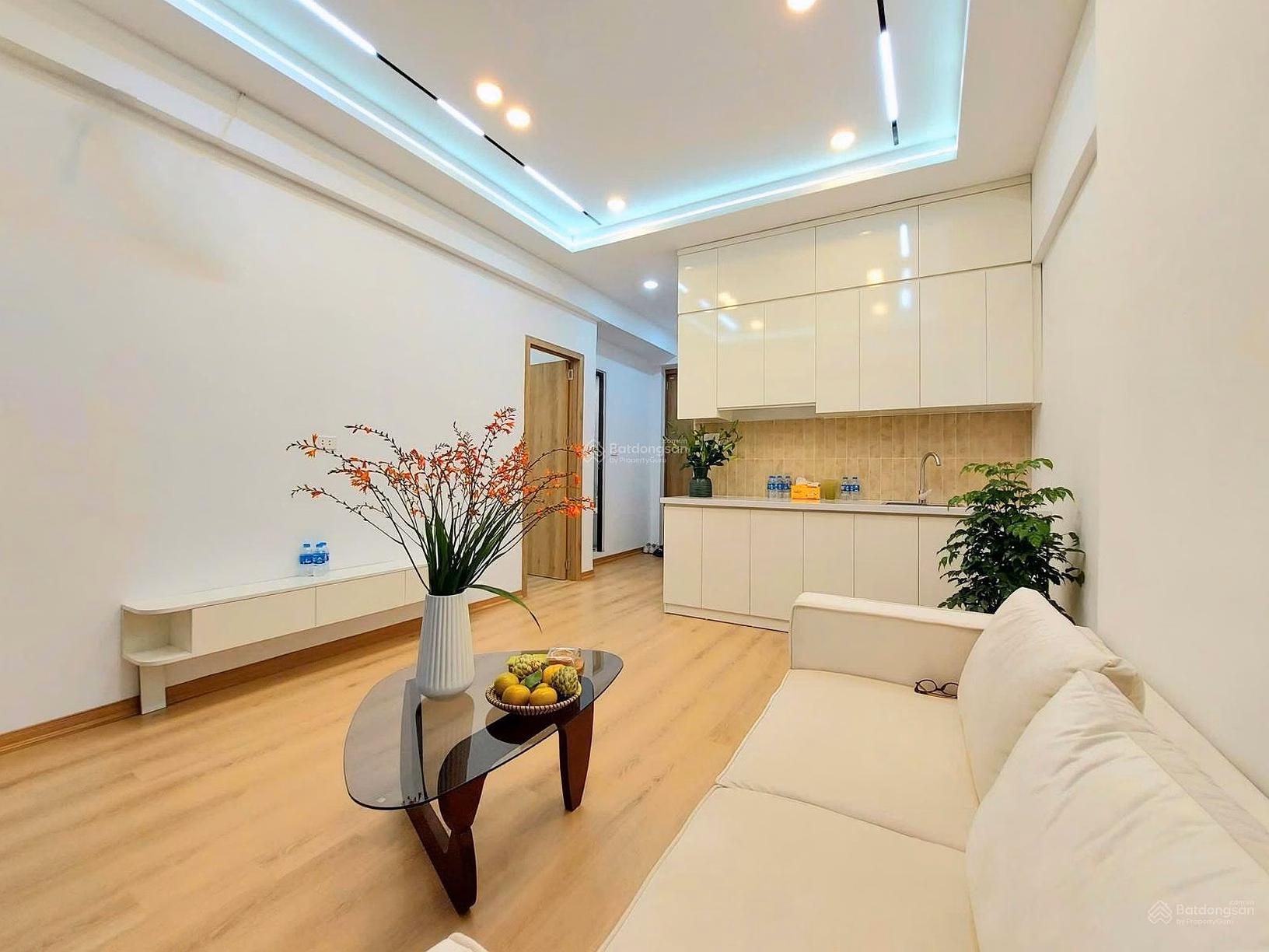 Selling apartment building South Tower Hoang Liet, Tran Thu Do street, 4.7 billion, area 70m², 2 bedrooms, fully furnished