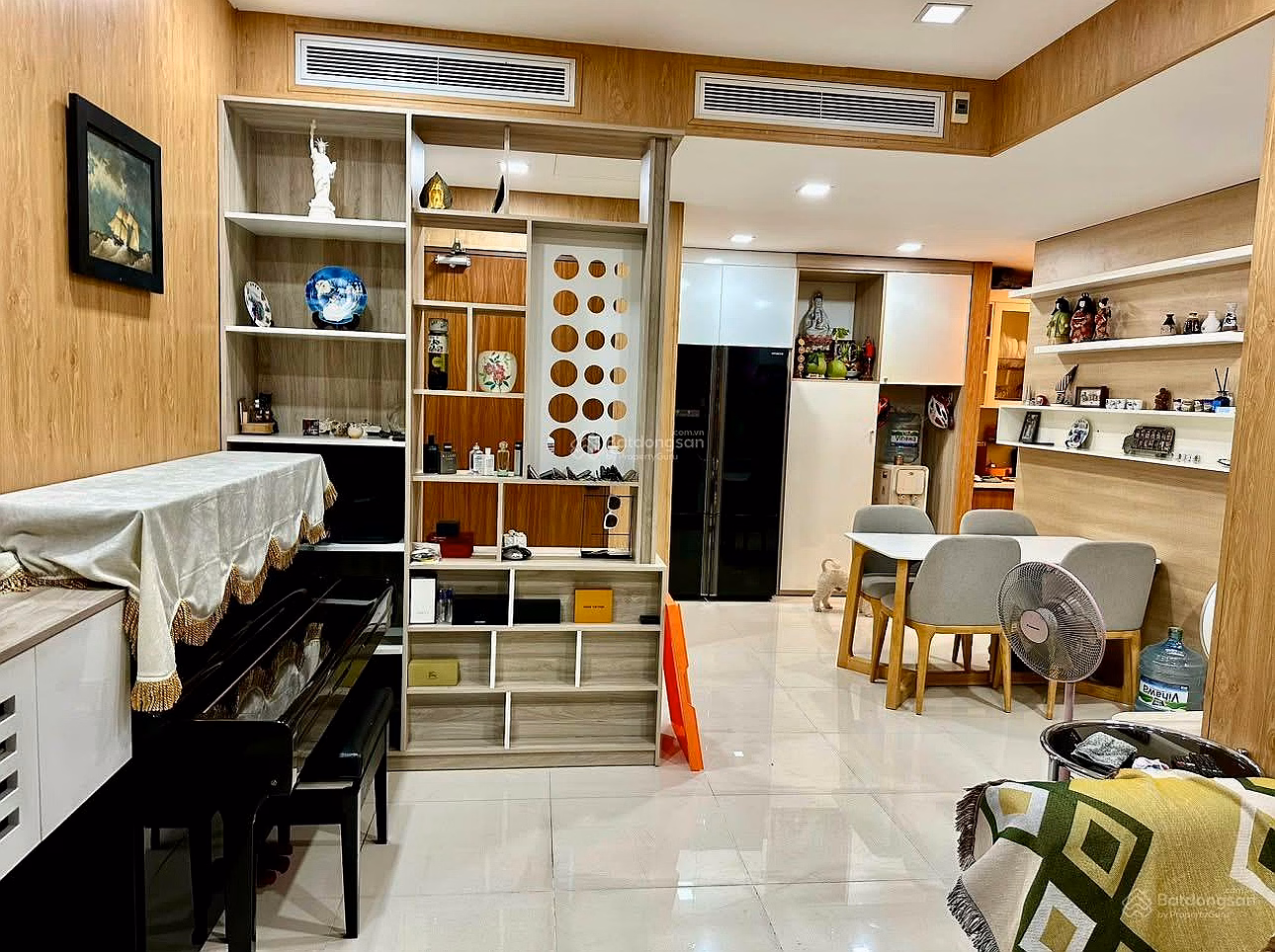 Selling to recover capital Rivera Park Saigon apartment, District 10, 80m2 - 2 bedrooms/2 bathrooms with pink book