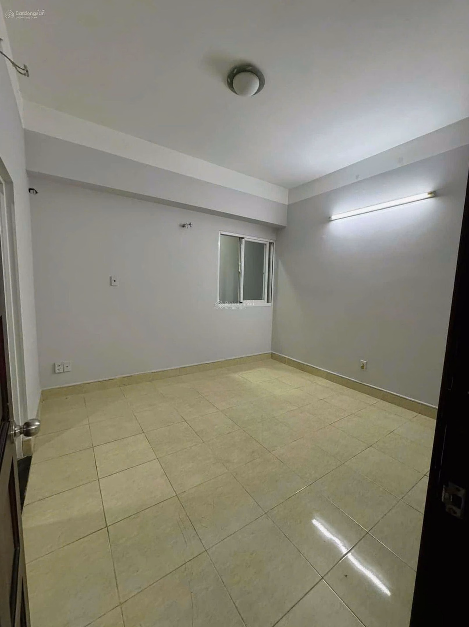 Khang Gia apartment for sale 71m2. There is a pink book. Price: 3.05 billion. Less fortune