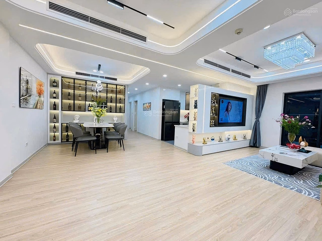 (New) 5-star apartment 50m2/2 billion SHR, move-in loan 85%, beautiful as pictured. MT Pham Van Dong 0794 818 ***