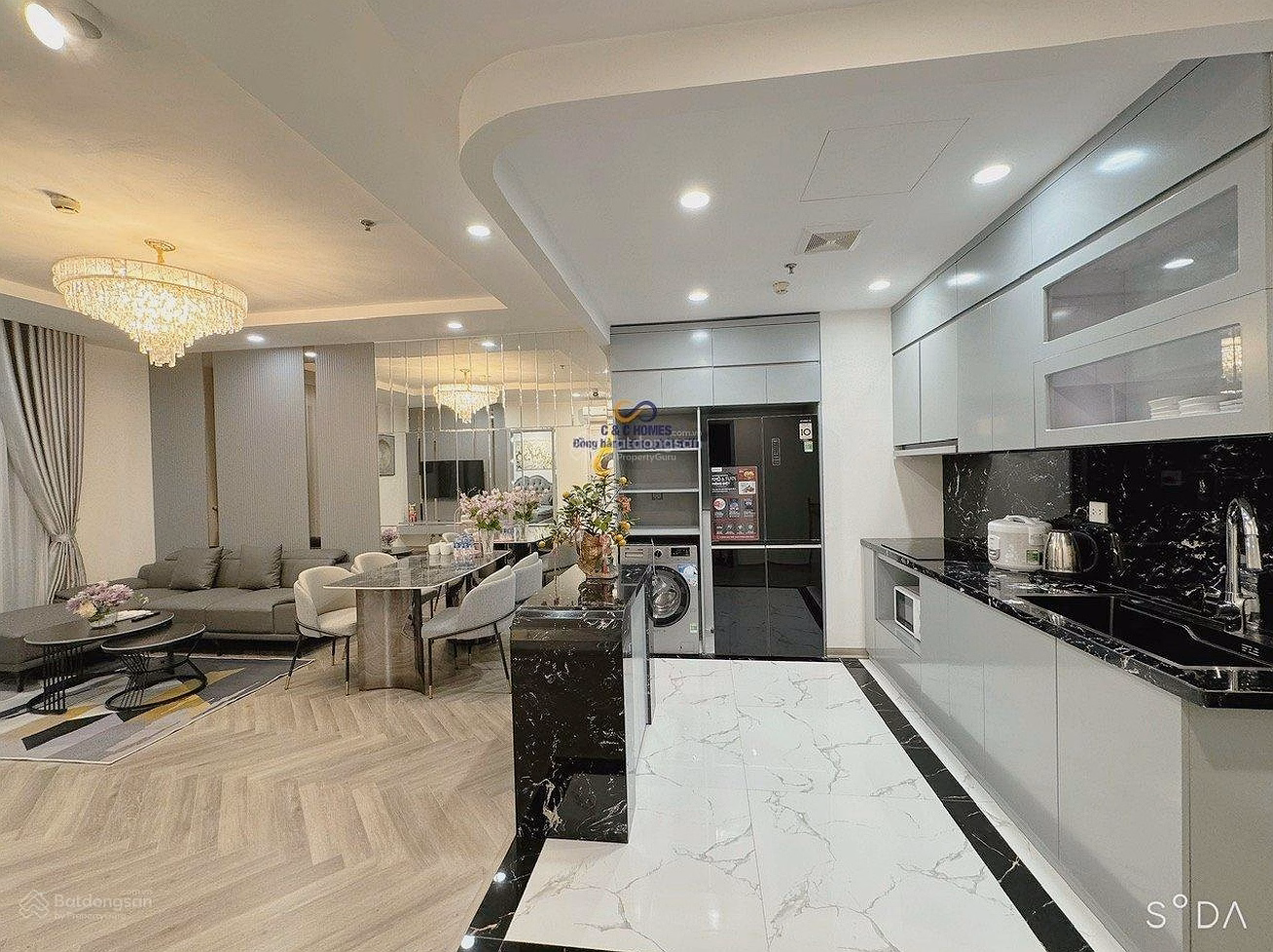 Selling 2-bedroom apartment in Times City, block T, 90m², full of beautiful furniture, PERMANENT CAR SLOT only 10.3 billion***
