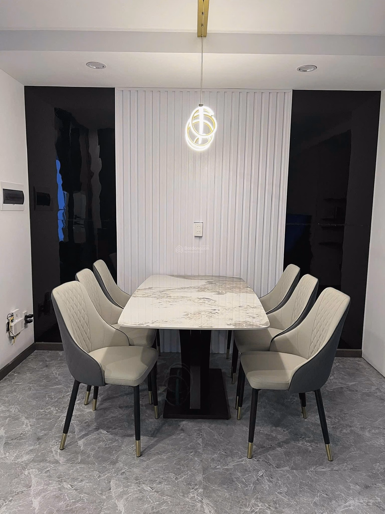 Conic Skyway apartment for sale, area: 80m2, 2 bedrooms, 2 bathrooms with high-class furniture. Pink book, price 2,850 billion***