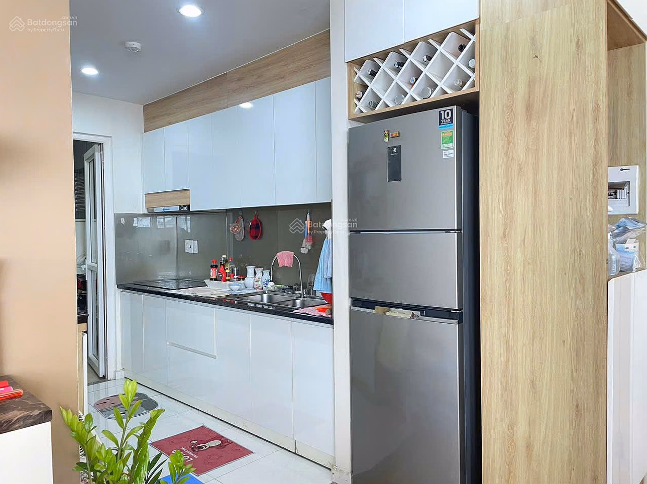 City Gate apartment for rent with 3 bedrooms, full of high-end furniture, price 10 million - 0901 469 ***