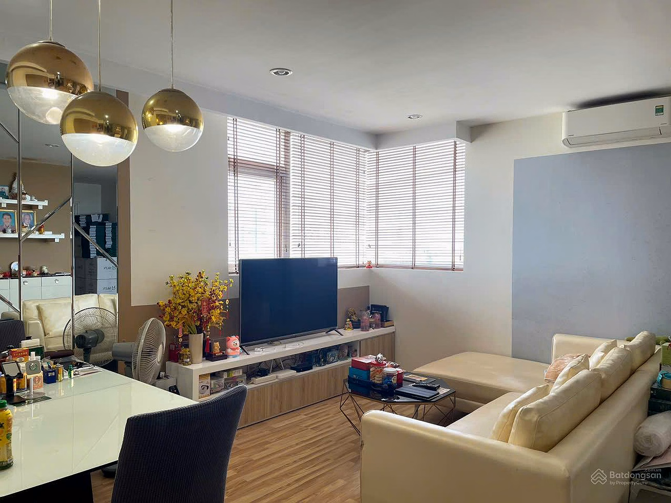 City Gate apartment for rent with 3 bedrooms, full of high-end furniture, price 10 million - 0901 469 ***