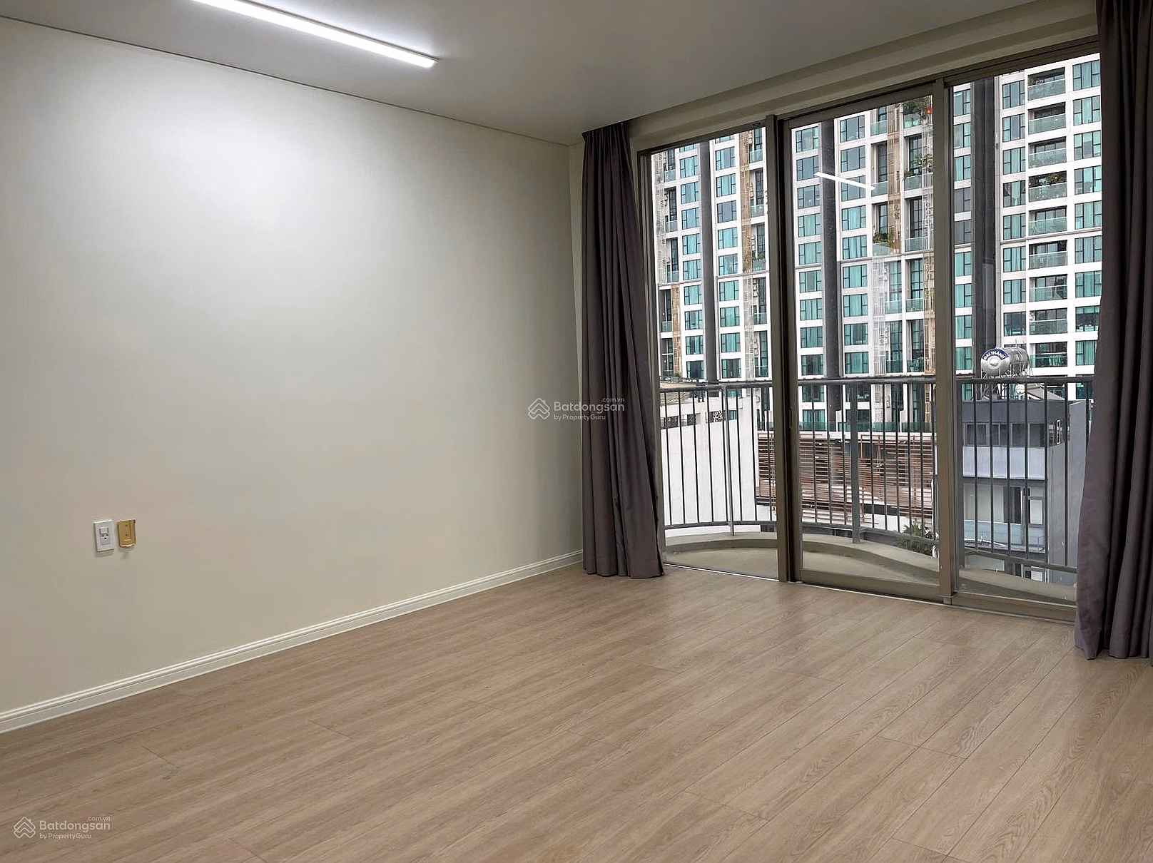 Duplex apartment - Waterina Suites 234m2, 7m high ceiling, 2 master rooms price only 19.5 billion***