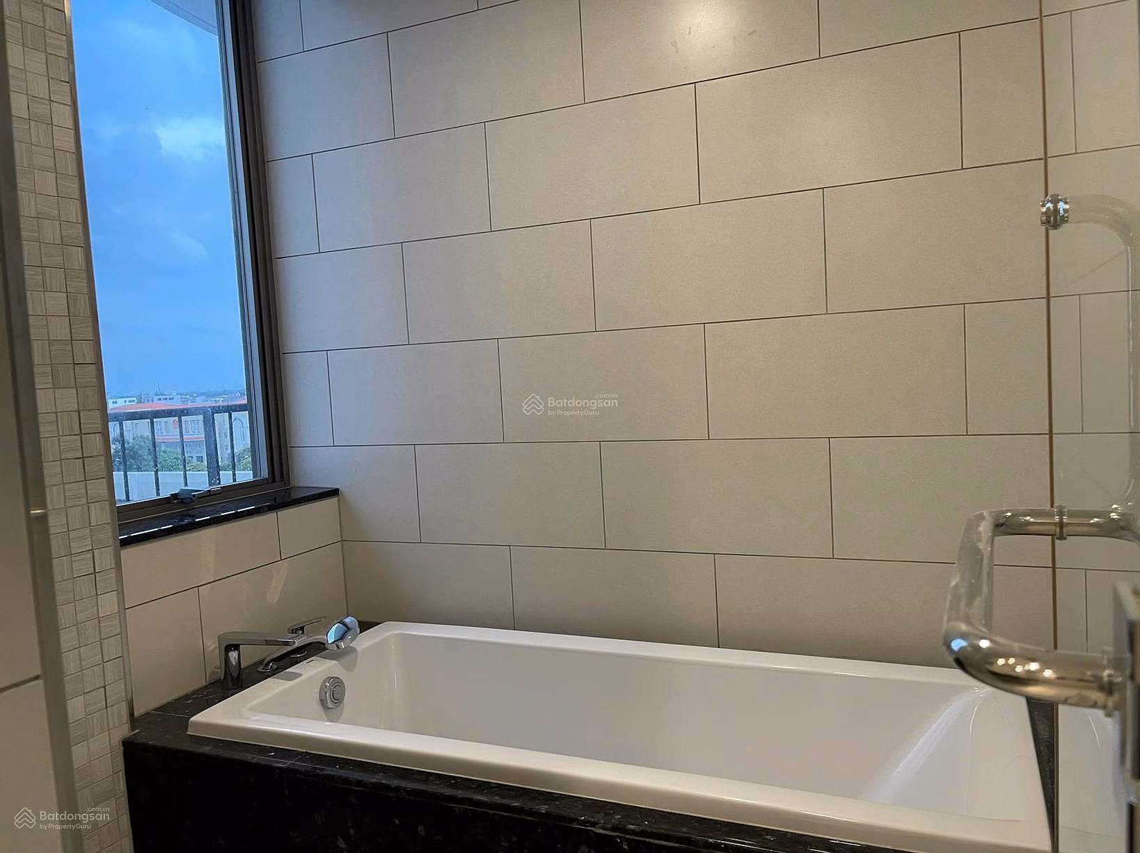 Duplex apartment - Waterina Suites 234m2, 7m high ceiling, 2 master rooms price only 19.5 billion***