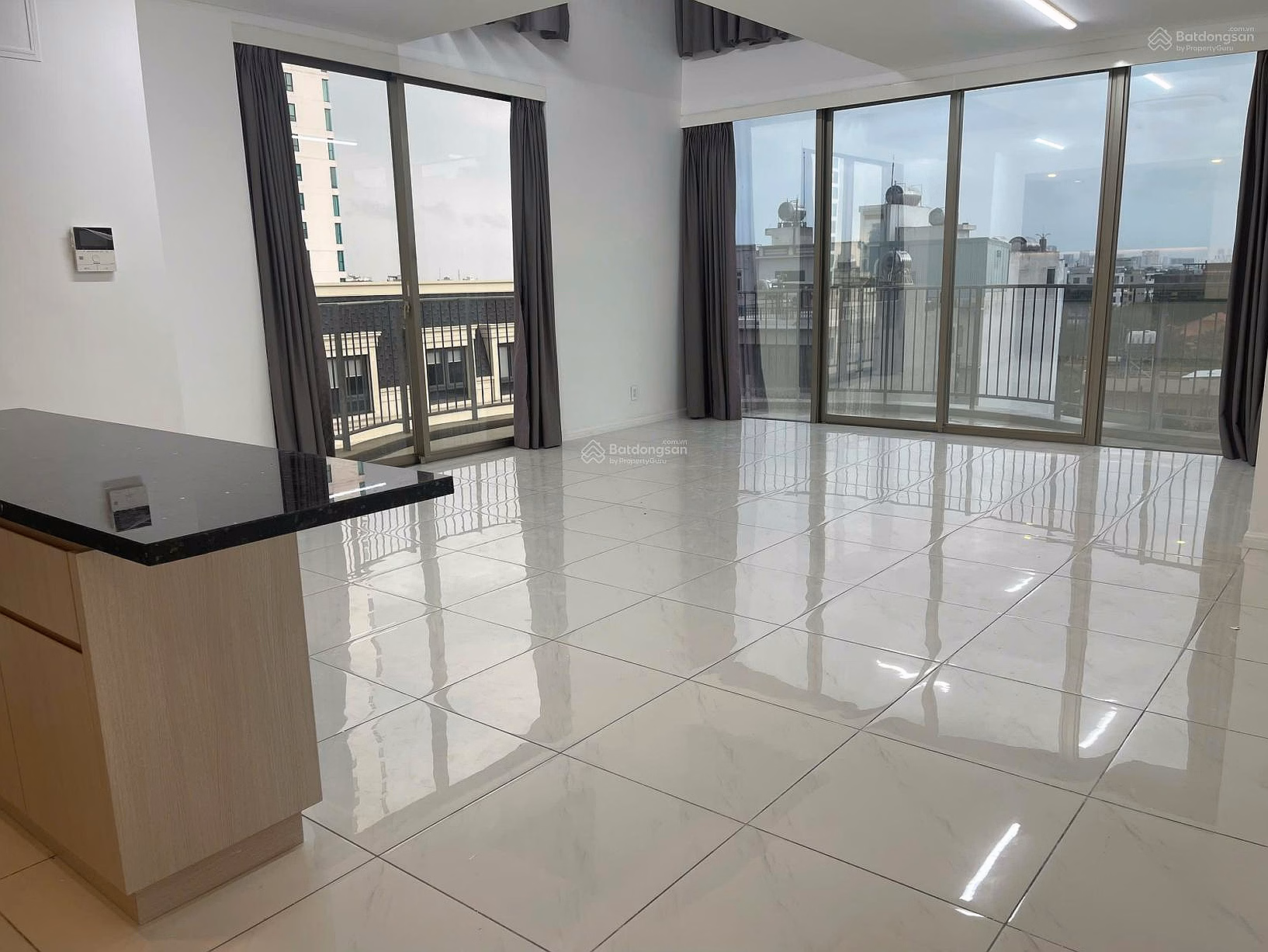 Duplex apartment - Waterina Suites 234m2, 7m high ceiling, 2 master rooms price only 19.5 billion***