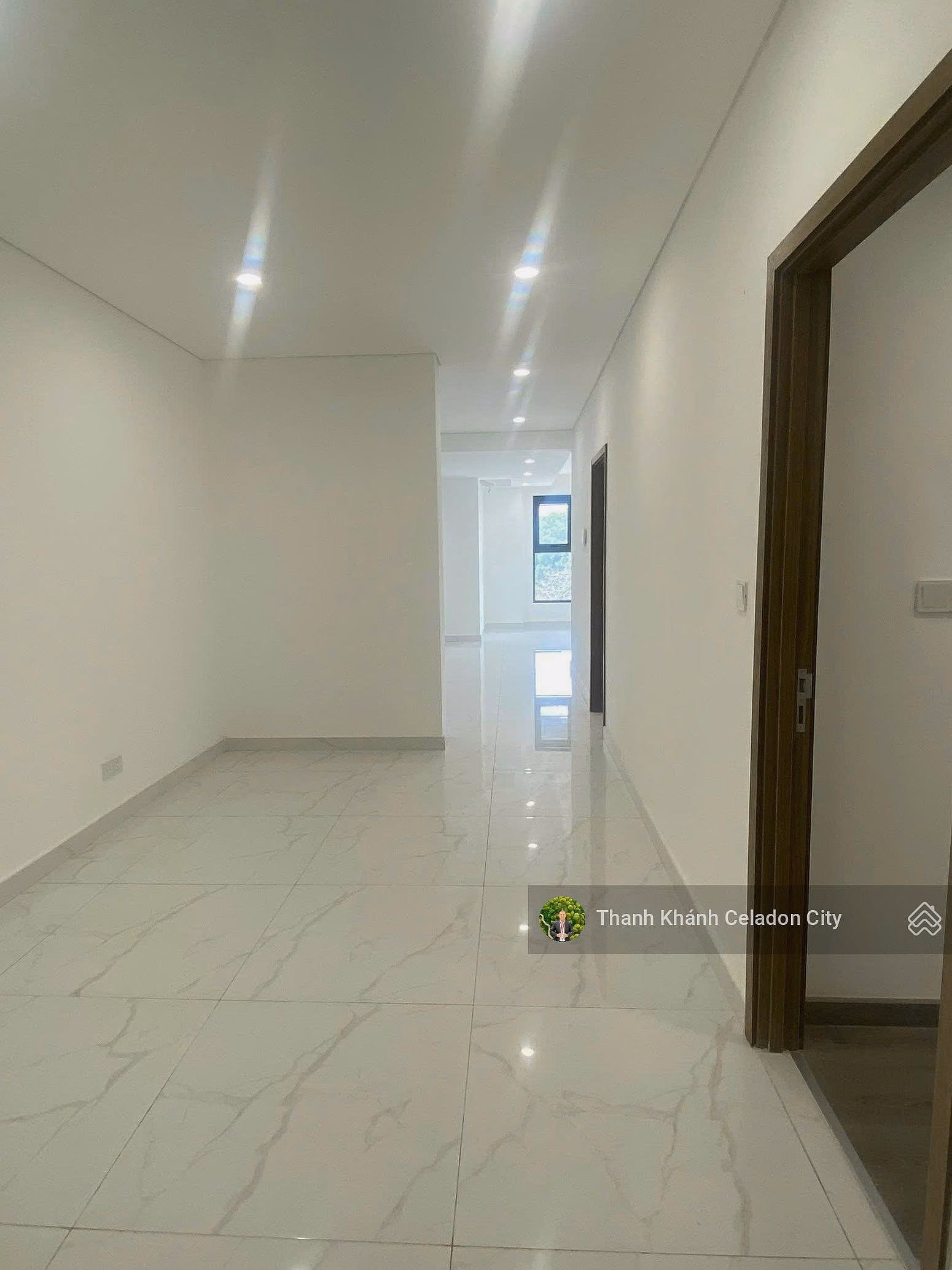 Extremely rare - selling sky linked villa 4 bedrooms + 1 3 bathrooms, 242.6m² price 22 billion - Car drive up to the house