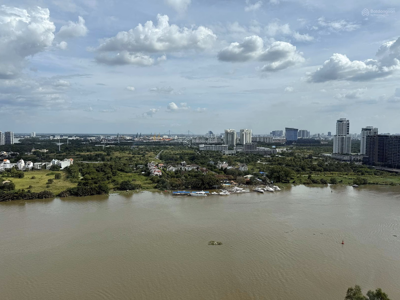 Saigon Pearl 4 bedrooms for sale, good price, nice view