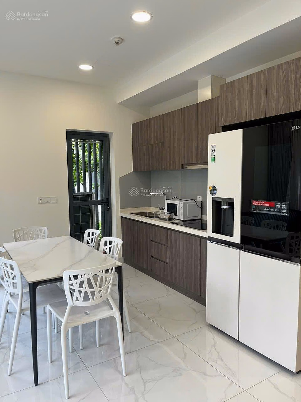 Centery apartment for rent 121m2 - 3 bedrooms - fully furnished