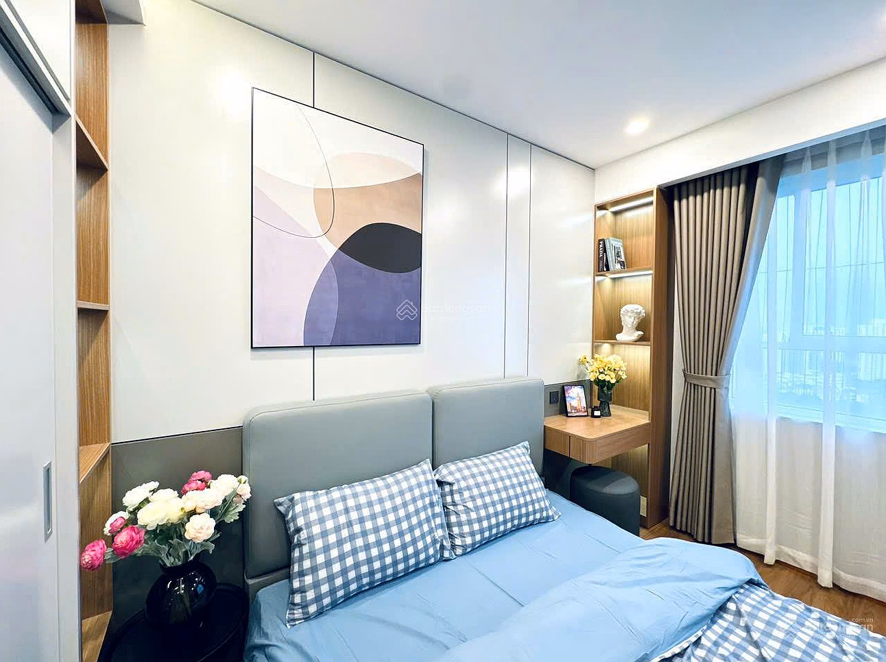 Selling a 3-bedroom apartment, 91m2, CT2 apartment building, Phung Khoang - Housinco - Luong The Vinh - 0961 068 ***