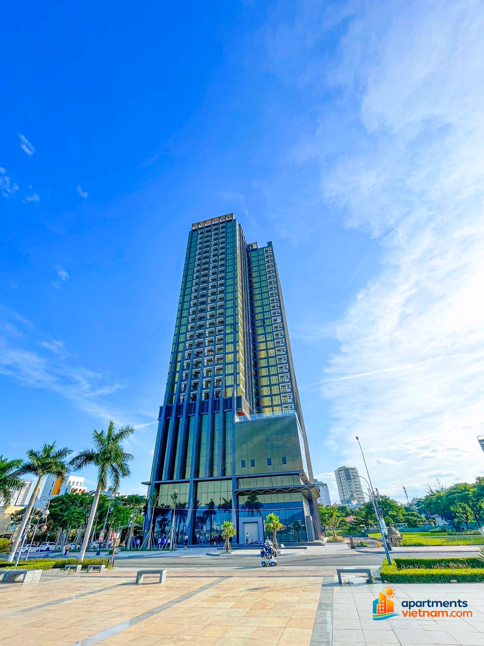 VIP apartment facing the Han River, excellently beautiful at SAM Towers, 8 billion VND, 84m2, 2 bedrooms, investor price
