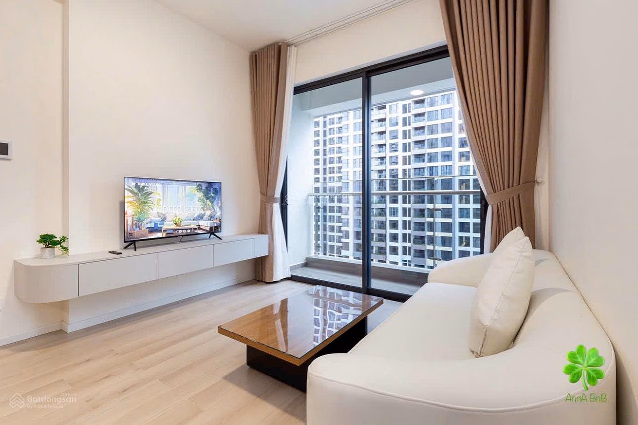 Sock discount products from CDT Masteri Homes 2 bedroom apartment only 4.5 billion - fully furnished with beautiful airy view