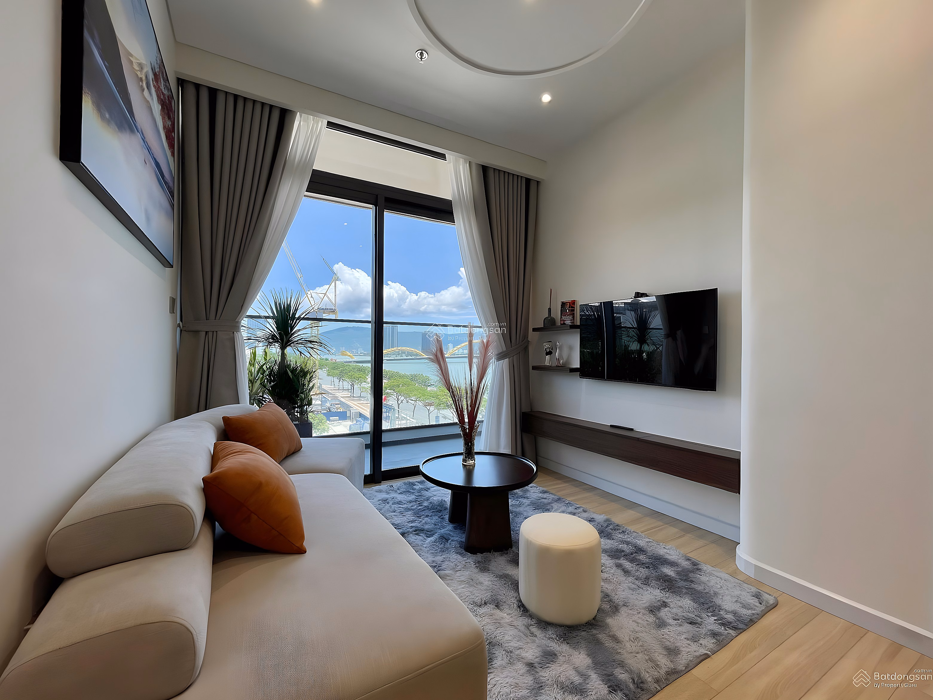 OWNER FOR RENT THE FILMORE LUXURY 2 BEDROOM APARTMENT FULLY FURNISHED - SUPER BEAUTIFUL VIEW, DIRECTLY DIRECTLY TO THE DRAGON BRIDGE