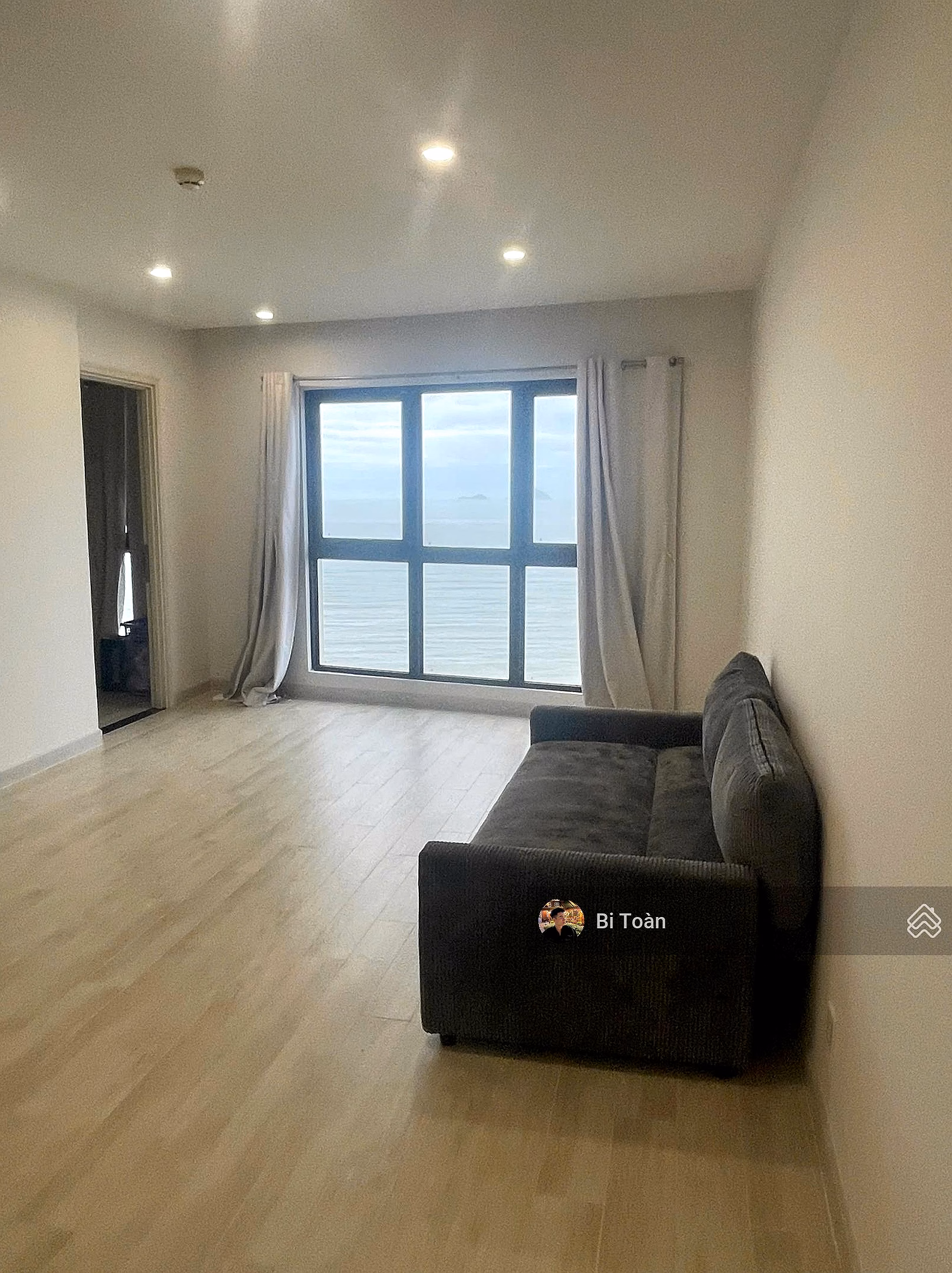 Selling a 3-bedroom beauty queen house with red book, all rooms have beautiful views