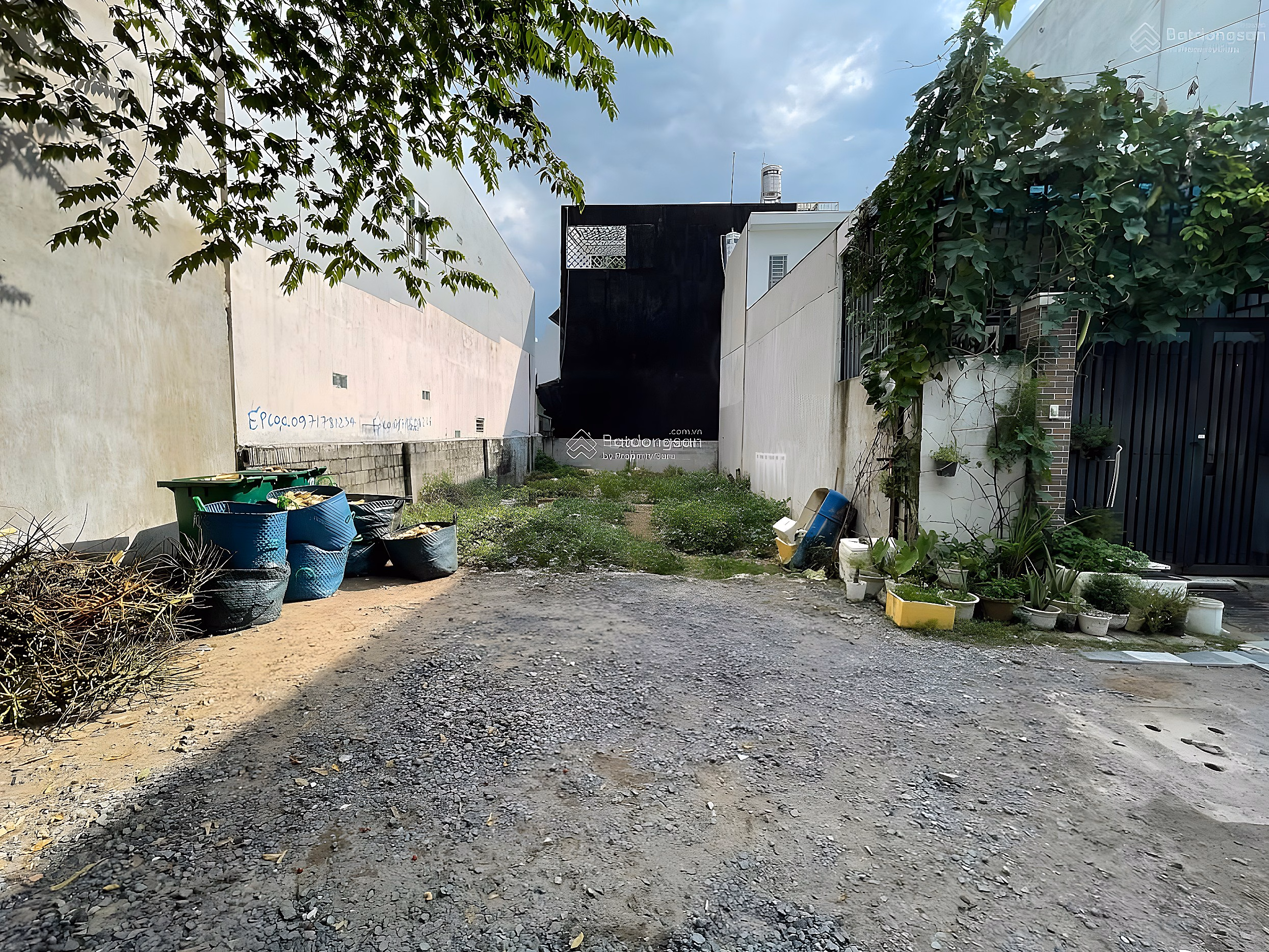 The owner sells residential land in Hiep Binh Chanh, Thu Duc 7x18m, blooming, best price on the market