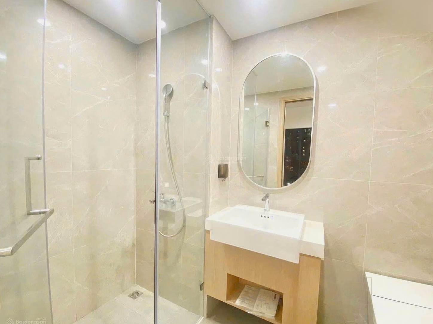 2-bedroom apartment Tower D - pool view - only 4.25 billion all in - middle floor Lumiere Boulevard, receive housing immediately