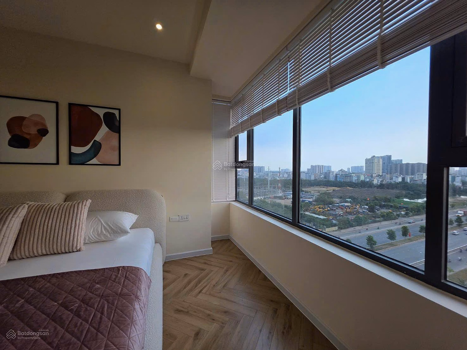 Luxury 3-bedroom apartment, pay 15% (1.3 billion), receive house immediately, 15% discount, 3-year management fee incentive