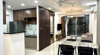 Owner rents Melody apartment: 68m2, 2 bedrooms, 2 bathrooms. Rental price: 10 million/month*** Tung