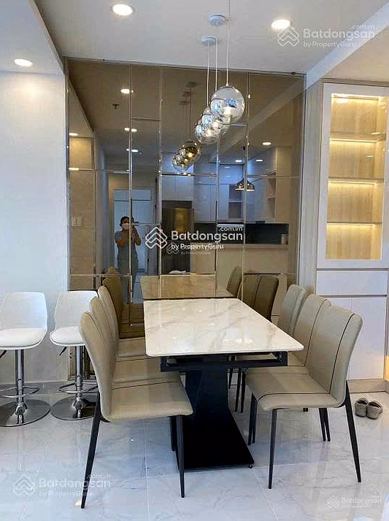 Owner rents Melody apartment: 68m2, 2 bedrooms, 2 bathrooms. Rental price: 10 million/month*** Tung