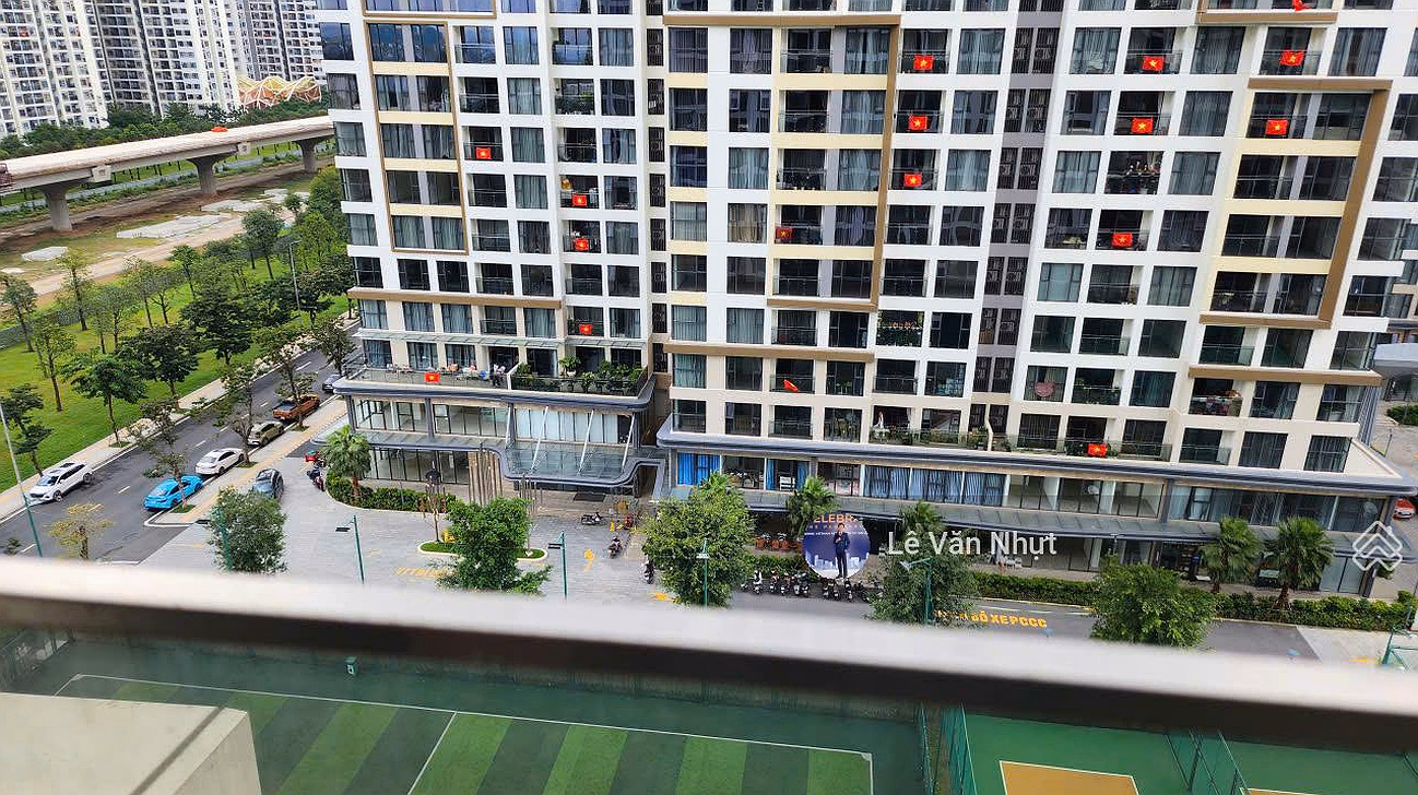 Urgent sale 2 bedroom 2 bathroom apartment - 73.88m2 Southeast view - E Lumiere Boulevard building - price only 4.65 billion all in