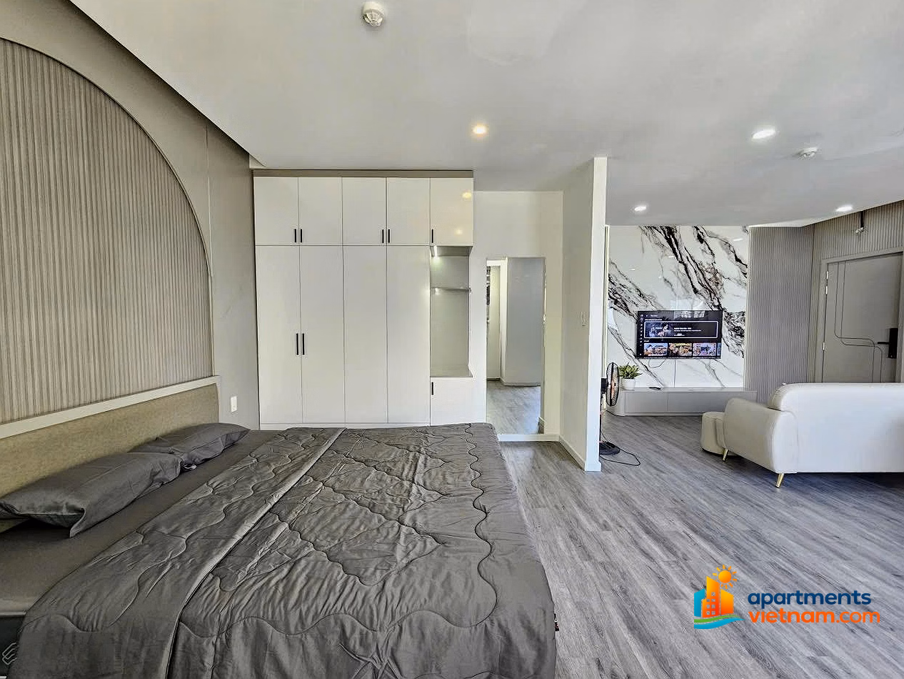 Beautiful city view studio apartment for sale right in the center of Nha Trang city, 60 Tran Phu, only 2 billion,650