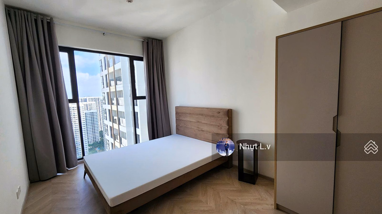 Quick sale 3 bedrooms - MCP fully furnished - Southeast - Next to Vincom tower D only 7.02 billion with furniture, all in