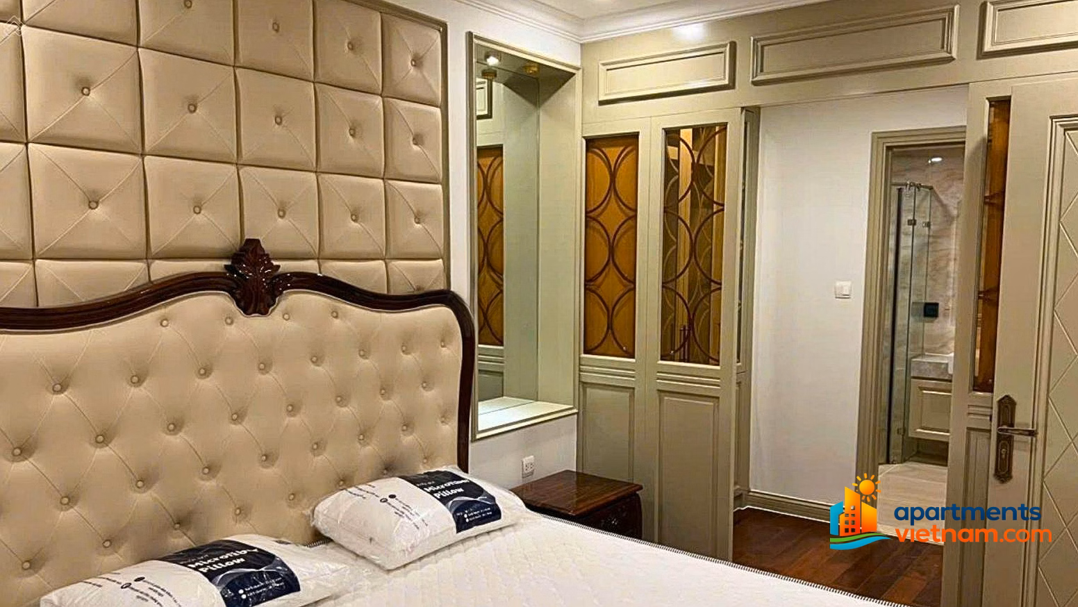Rivergate 3 bedroom corner apartment for sale, 30th floor - city center. HCM