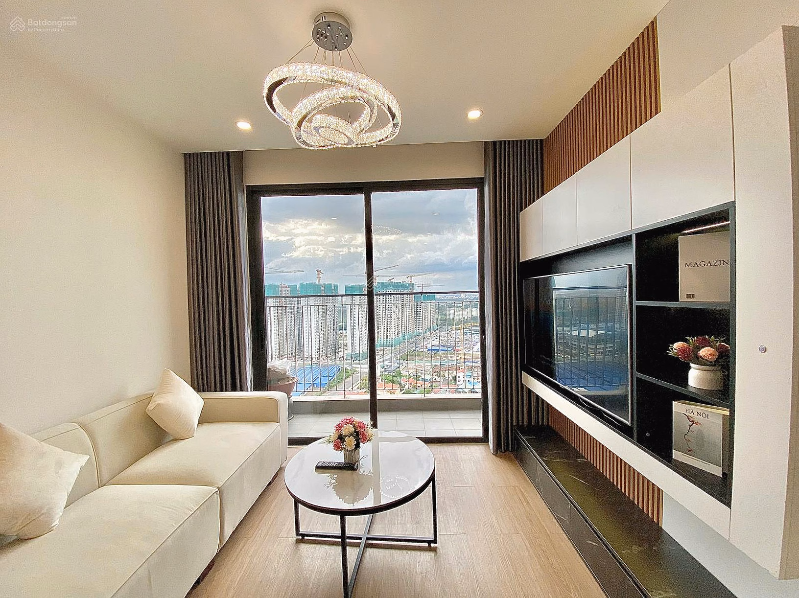 Need to sell quickly 2 bedroom 1 bathroom, area 60m2 at Vinhomes Ocean Park 1. Price only 3.2 billion