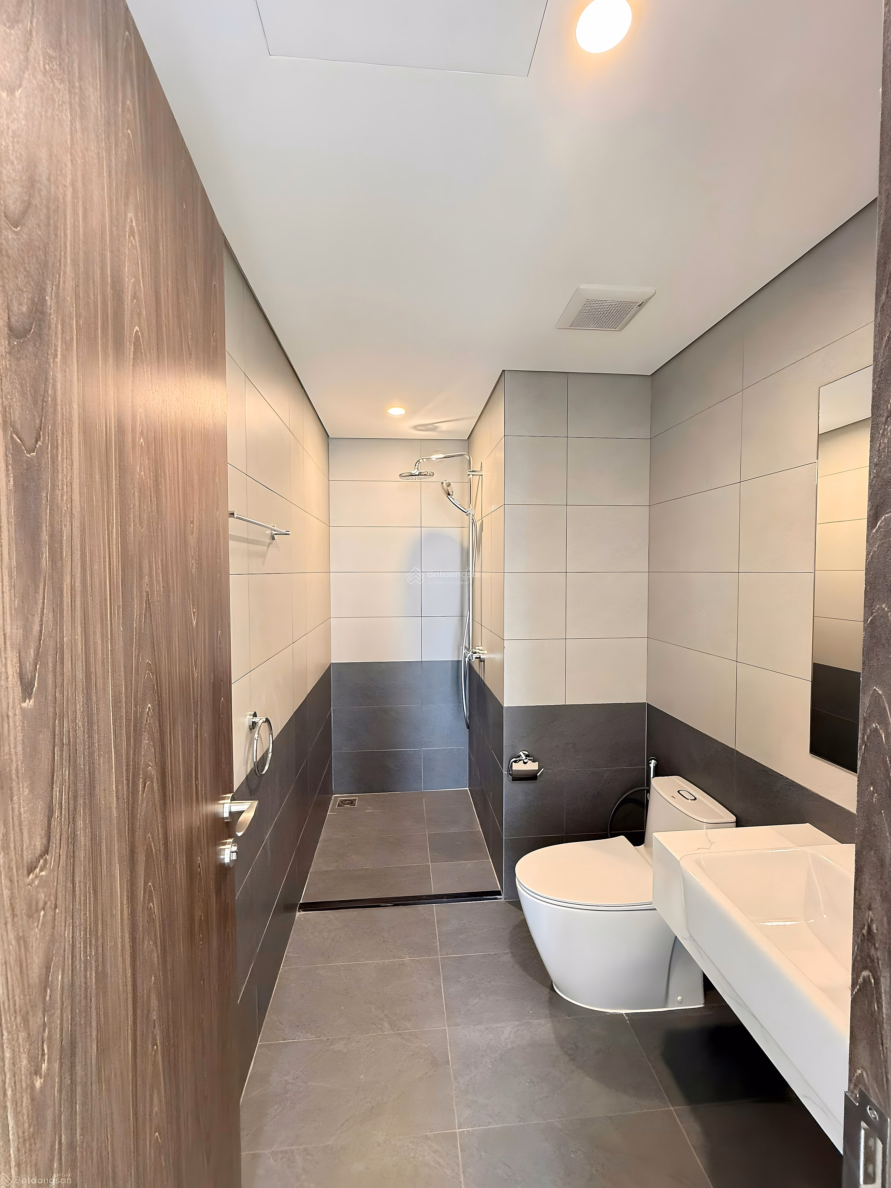 The Beverly Vinhomes Grand Park apartment for sale 2 bedrooms 80m2 super good price