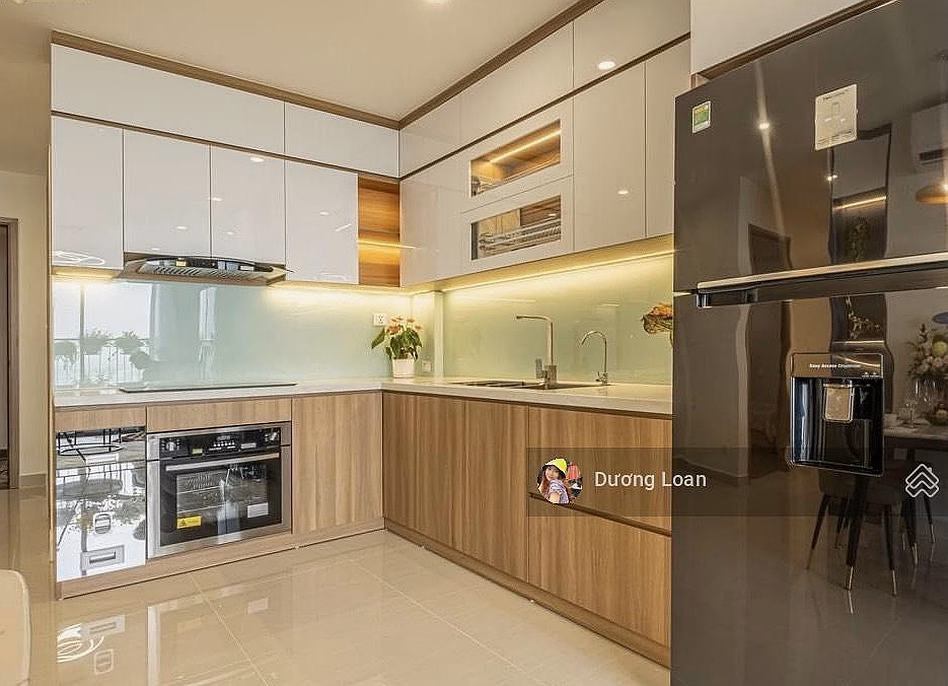 Watermark apartment for sale, Lac Long Quan, 94m2, rare item in Hanoi. Loan 0372 004 ***