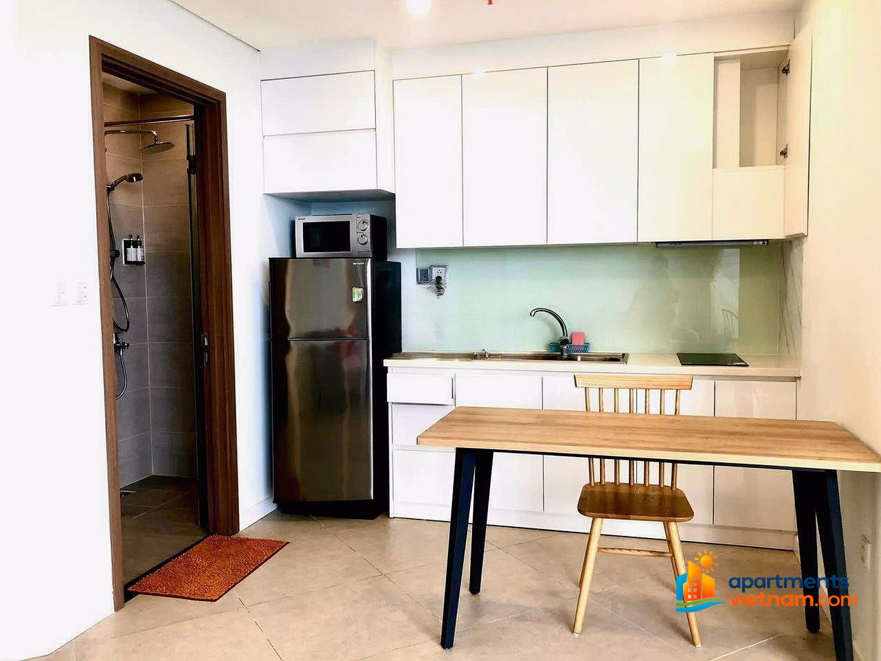 Selling a separate 1-bedroom street corner apartment, 45m2, for rent 12.5 million/month, price 2.9 billion