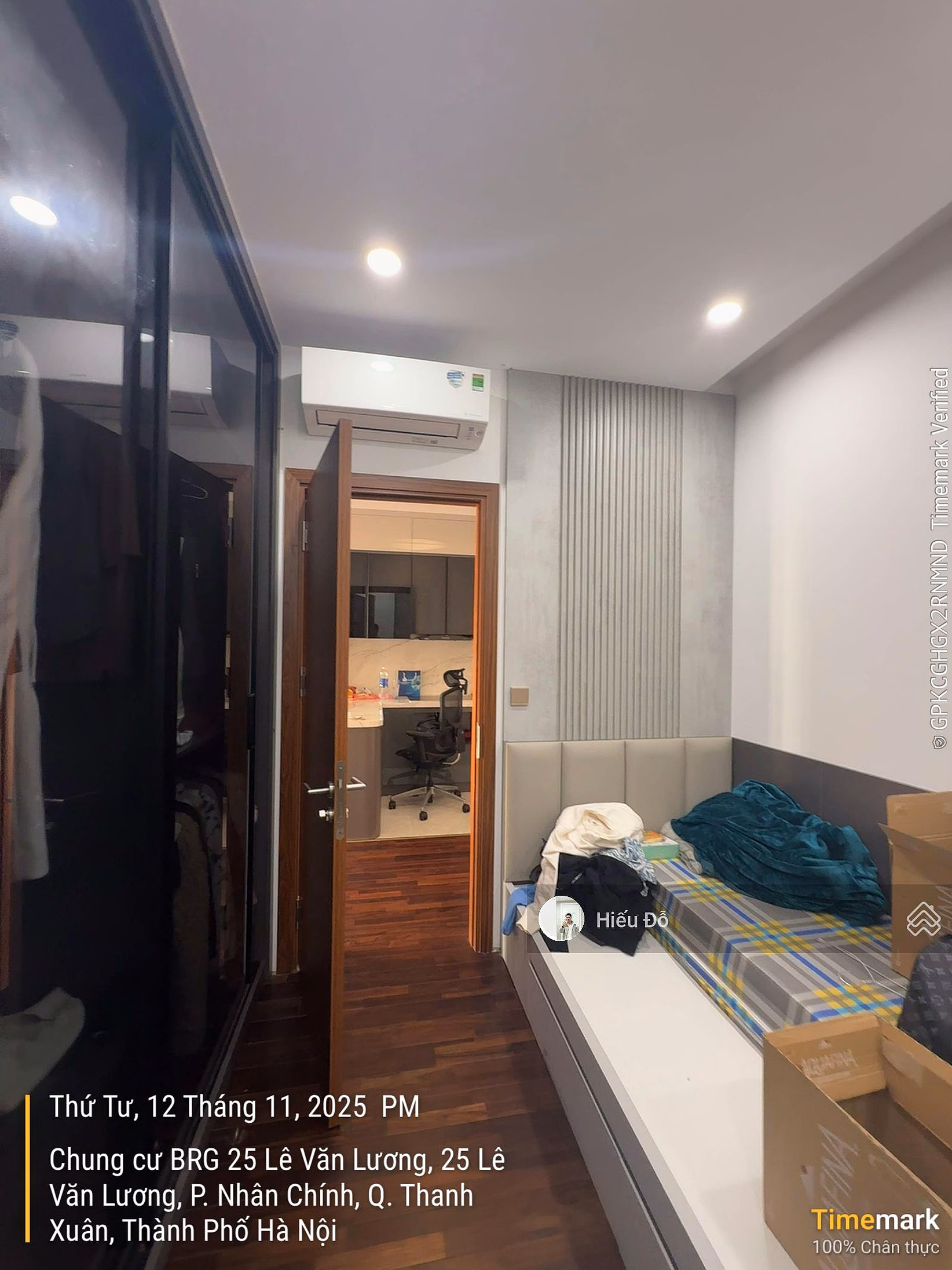 The Diamond Residence rents a single apartment of 110m2, 3N2WC, fully furnished and beautiful. Only 25 million/month