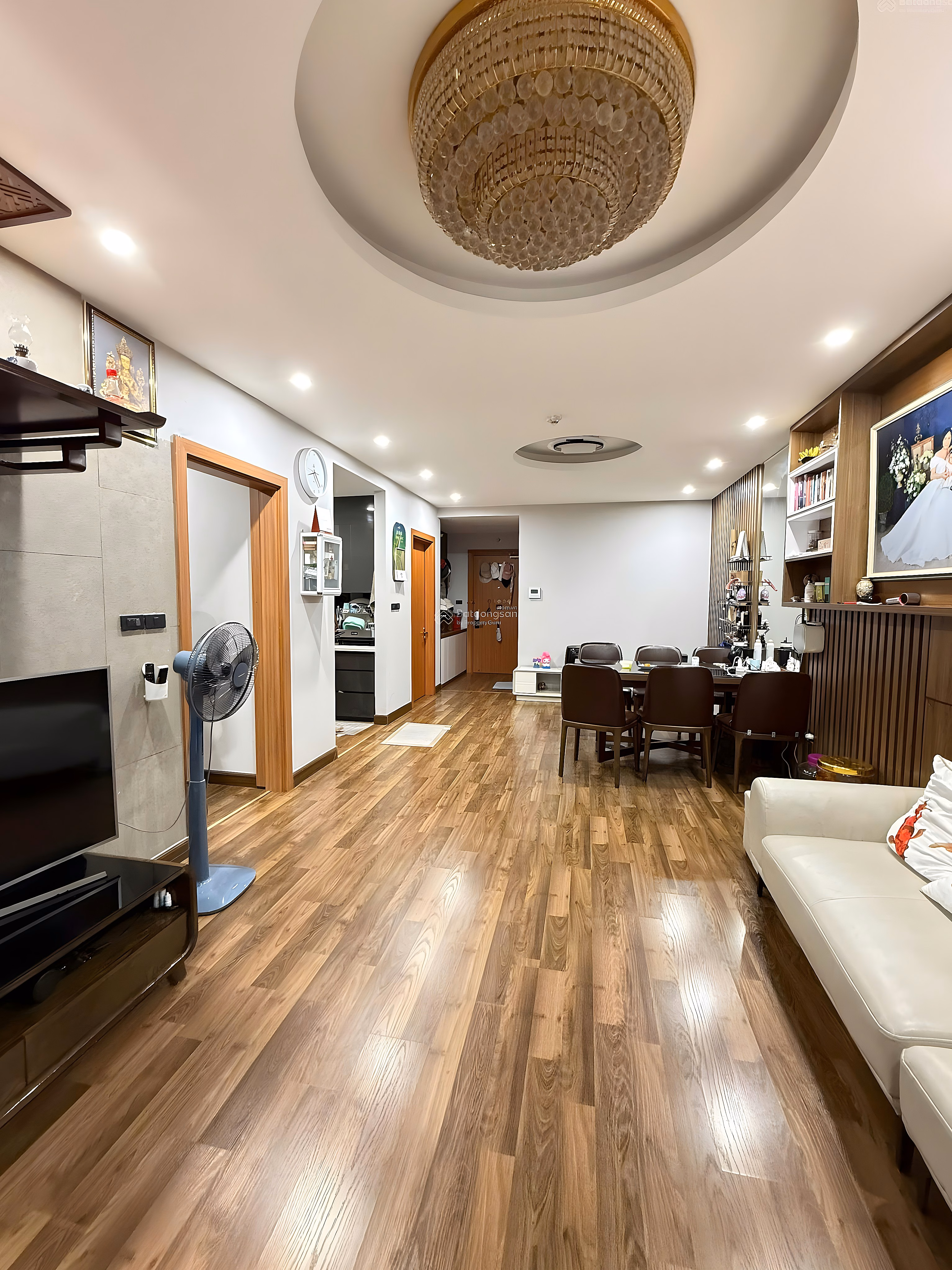 Rare apartment for sale with 2 bedrooms, 2 bathrooms, 86m2, 7.X billion in Goldmark City, Phu Dien, Bac Tu Liem, Hanoi