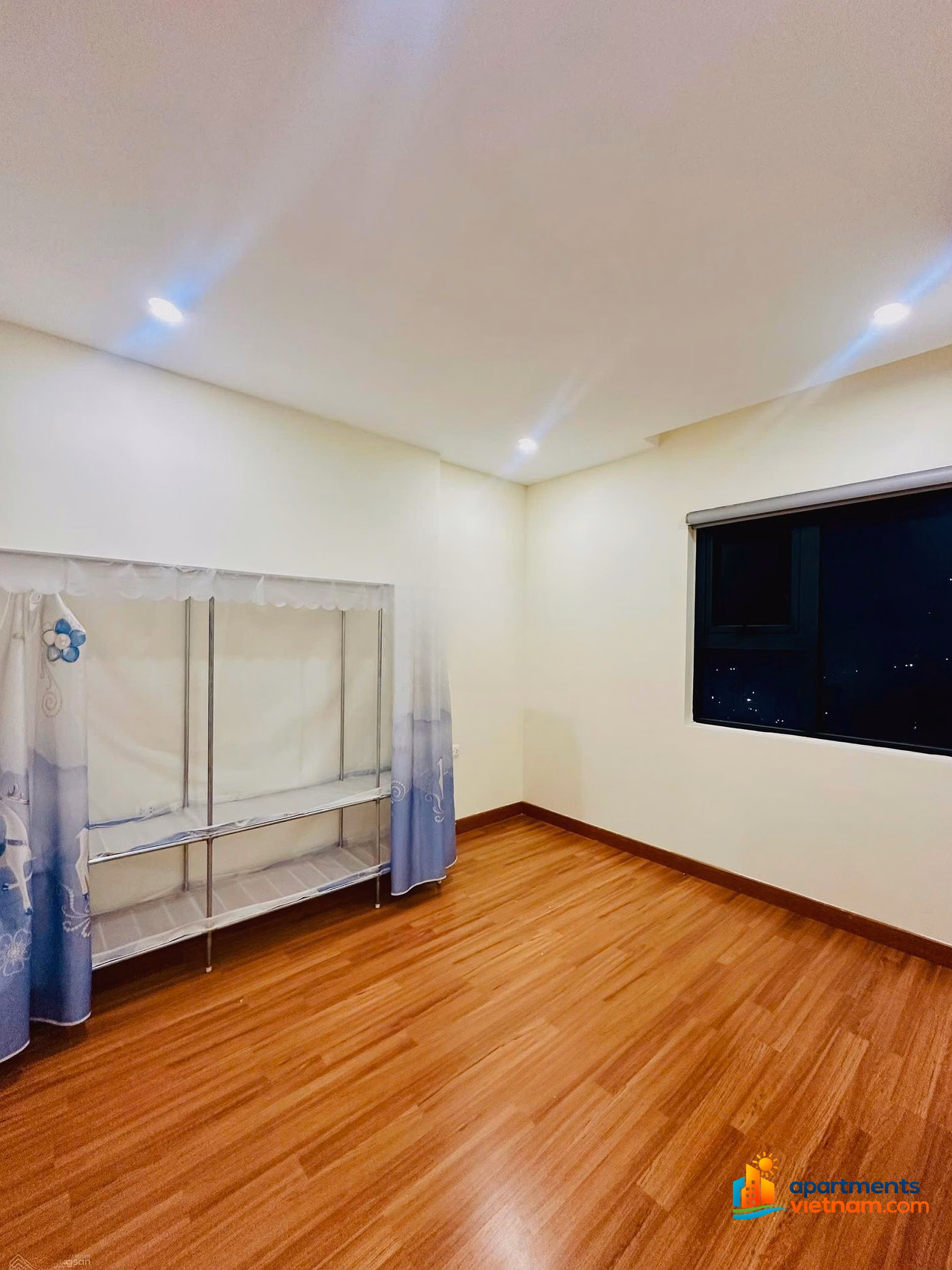 Good price - 2-bedroom apartment for rent, area 65m2, airy house, comfortable living price 12.5 million/month at GoldSeason